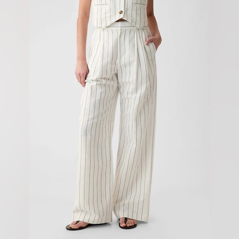 NWT Gap | 365 High Rise Linen-Cotton Trousers, Striped, Cream, Navy, size 4